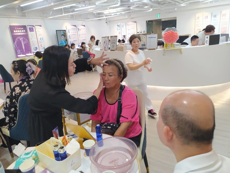童顏美肌系列產品實作與健康產業體驗 11